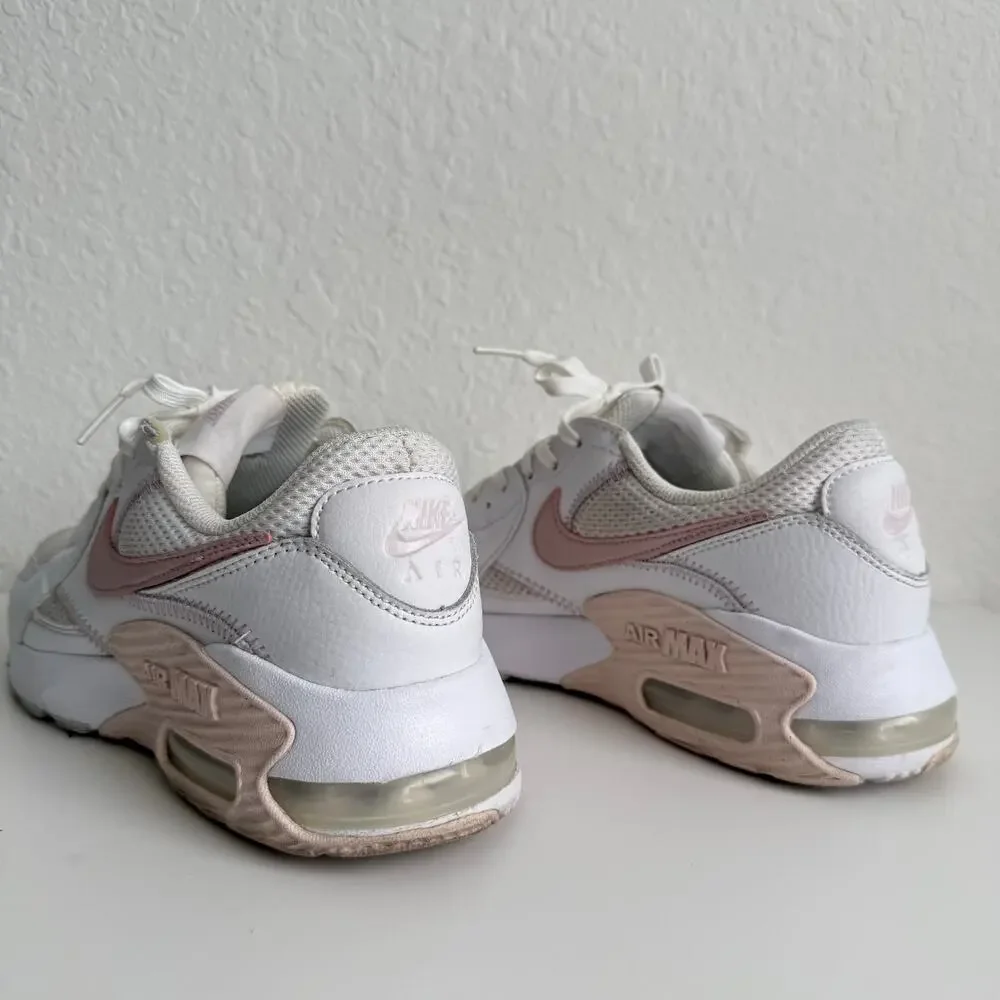 Nike White and Light Pink Air Max Women's Athletic Shoes